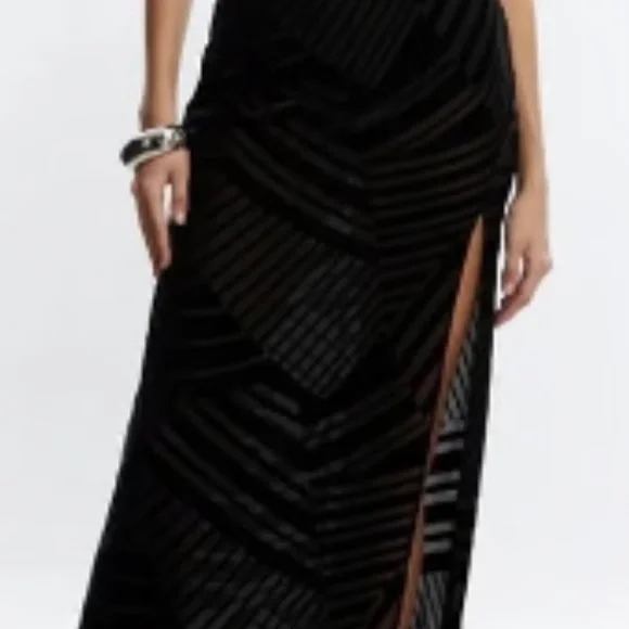 BCBGMAXAZRIA Allegra Halter Gown